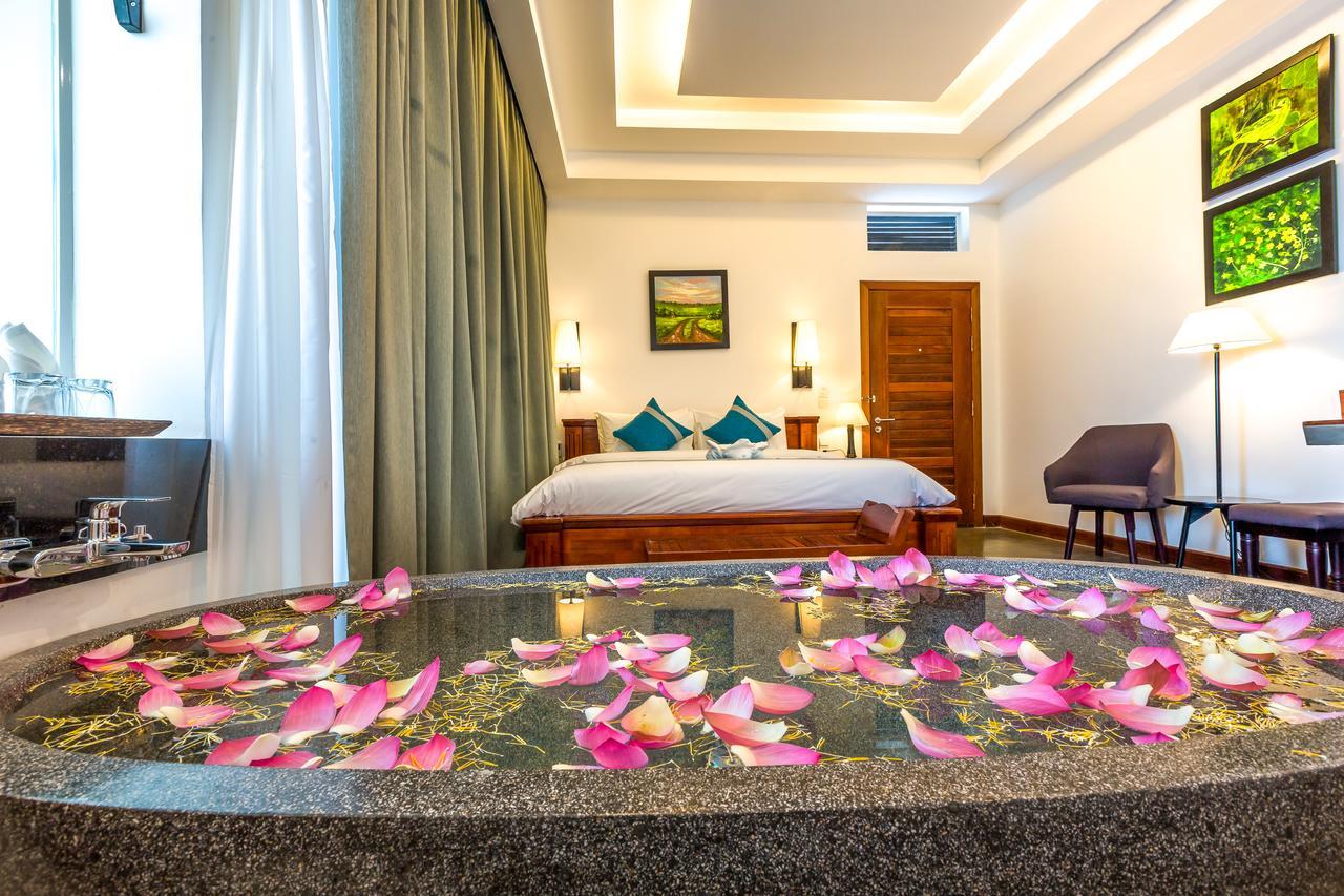 The Tito Suite Residence Siem Reap Bagian luar foto